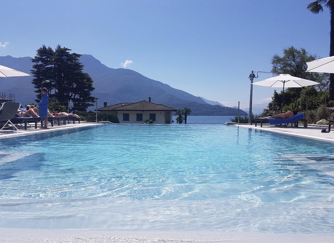 Hotel Домасо Екстериор снимка